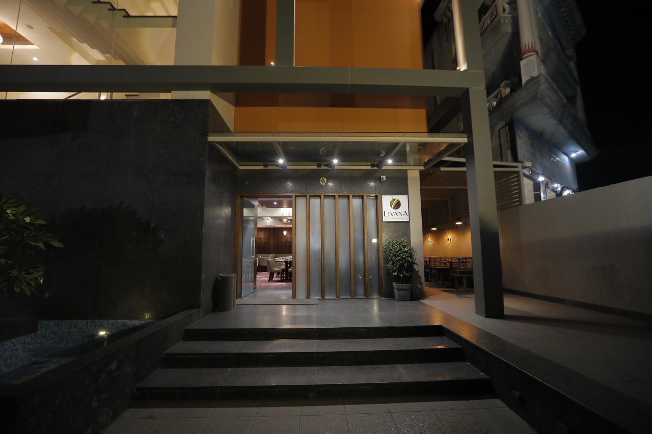 Hotel Radiance Ahmednagar Exterior photo